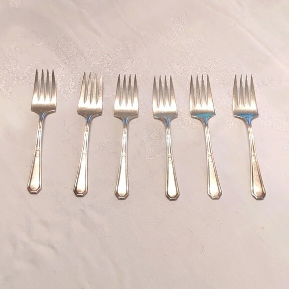 Wm Rogers & Son AA Silverplate 6 salad or dessert forks Mayfair 1923 - Picture 1 of 14